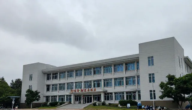日常保洁服务常见误区及处理方向